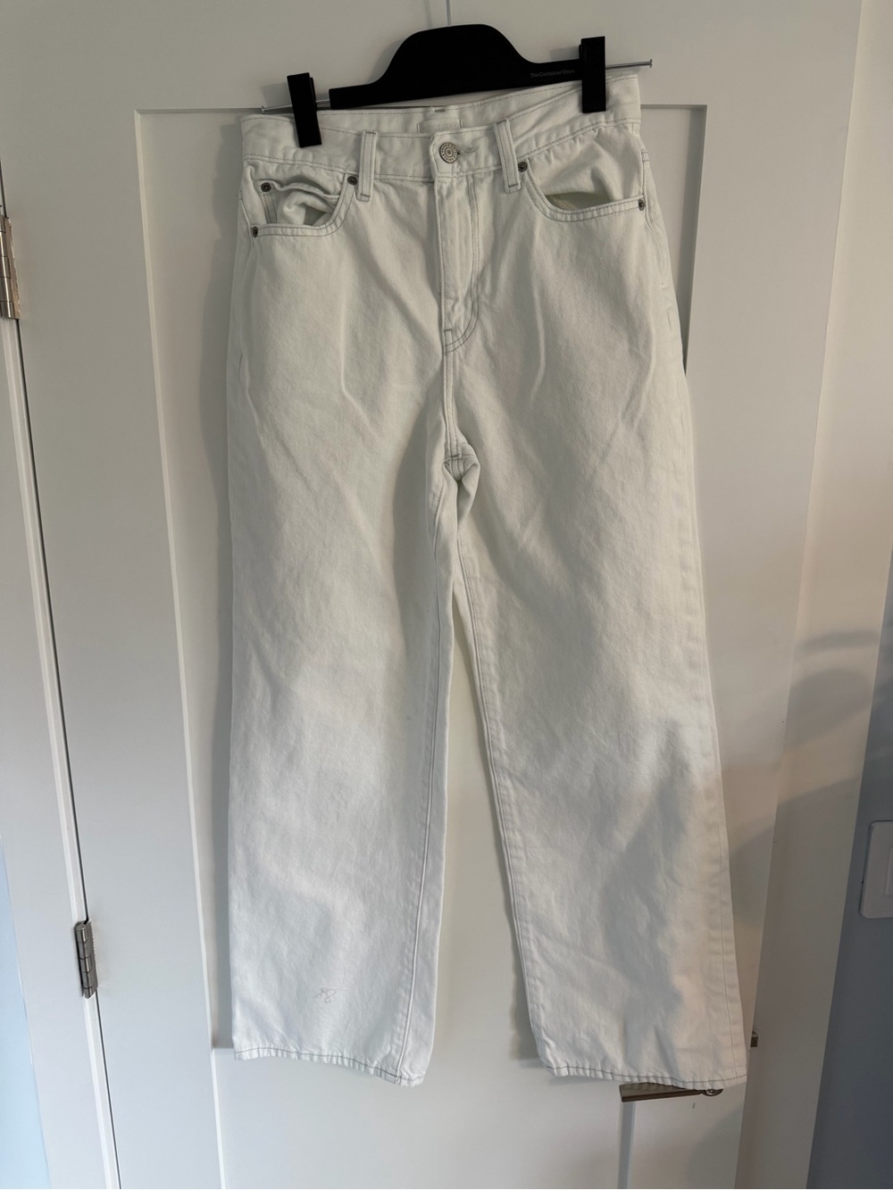 Uniqlo White High-Rise Straight Leg Jeans Size 24